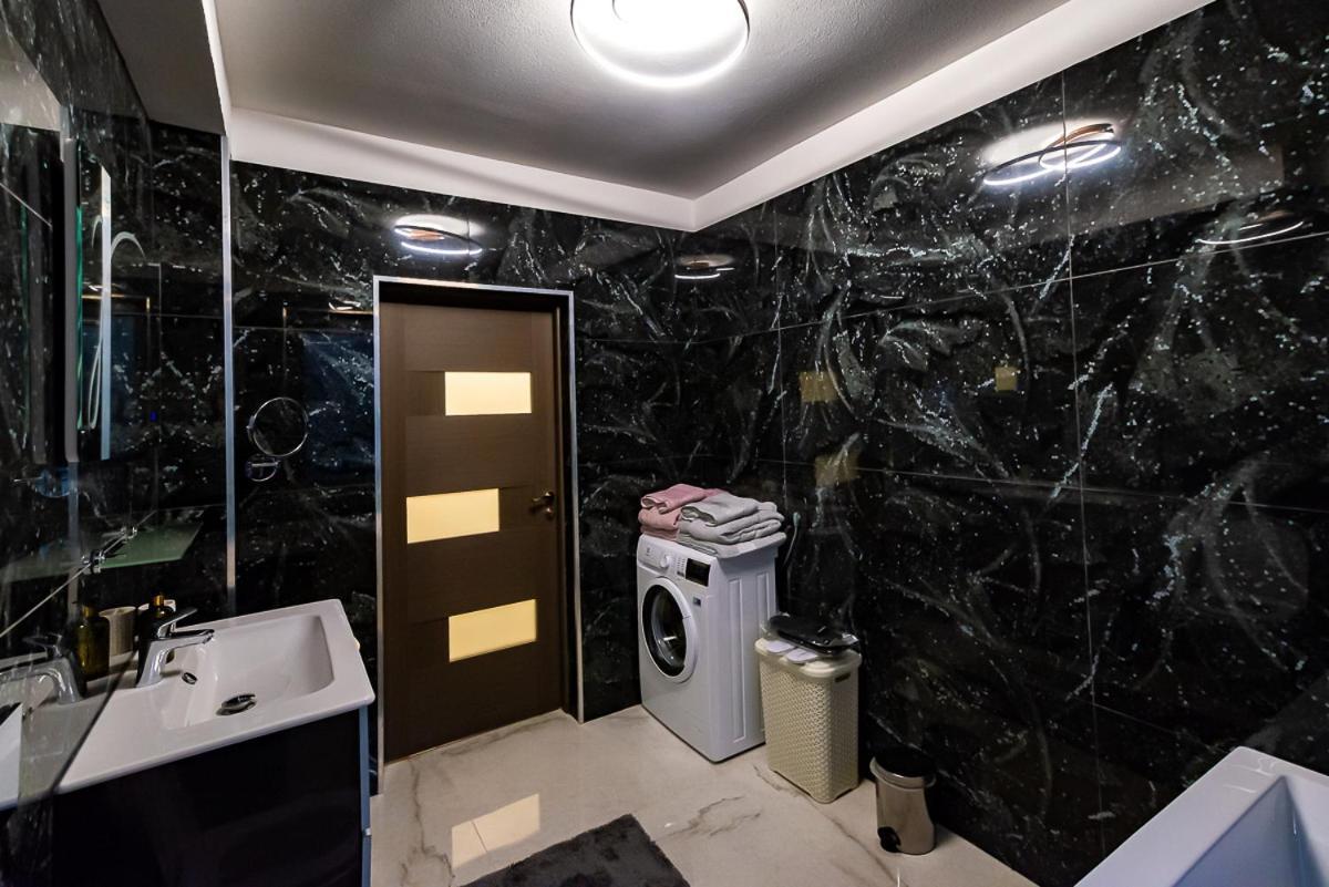 Apartmán Moky Rezident Arad Exteriér fotografie