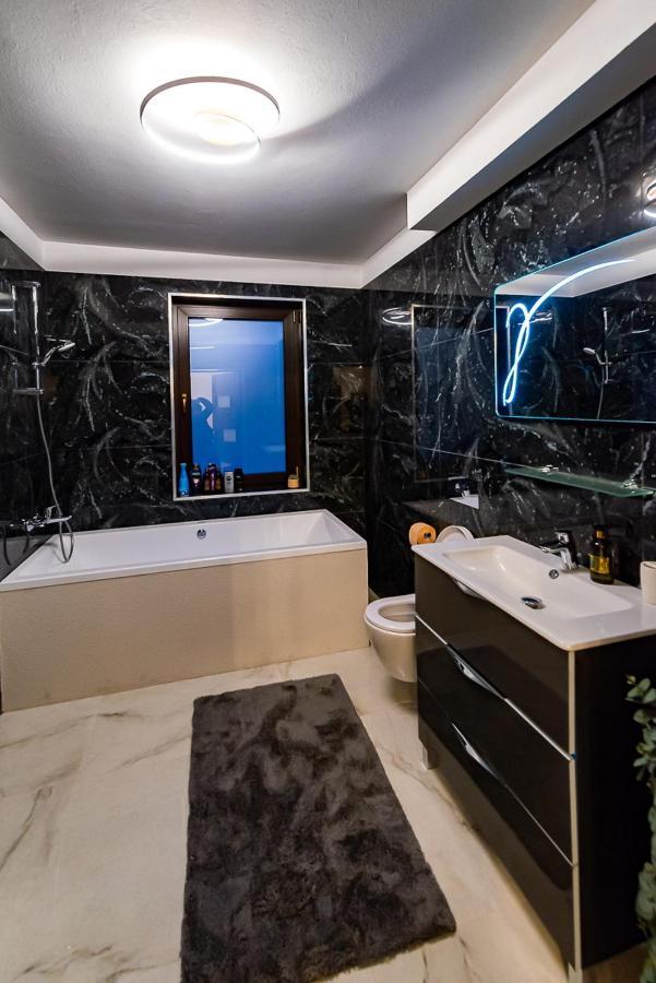 Apartmán Moky Rezident Arad Exteriér fotografie