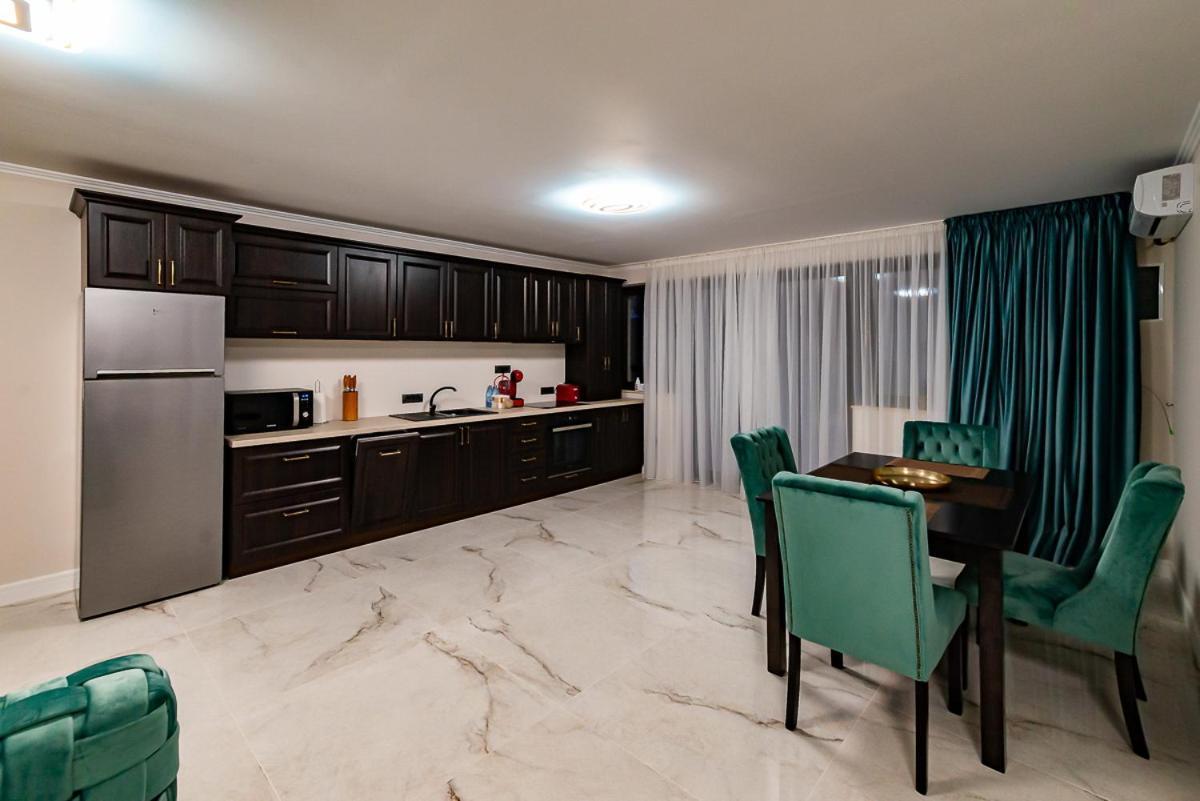 Apartmán Moky Rezident Arad Exteriér fotografie
