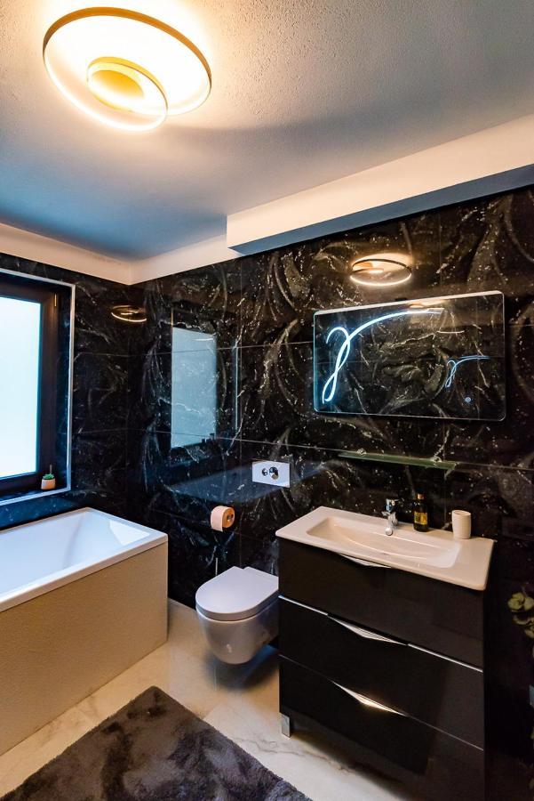 Apartmán Moky Rezident Arad Exteriér fotografie